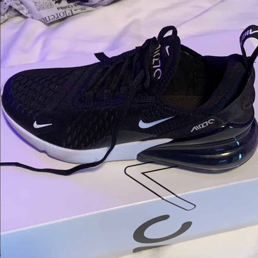 Women’s Air max 270